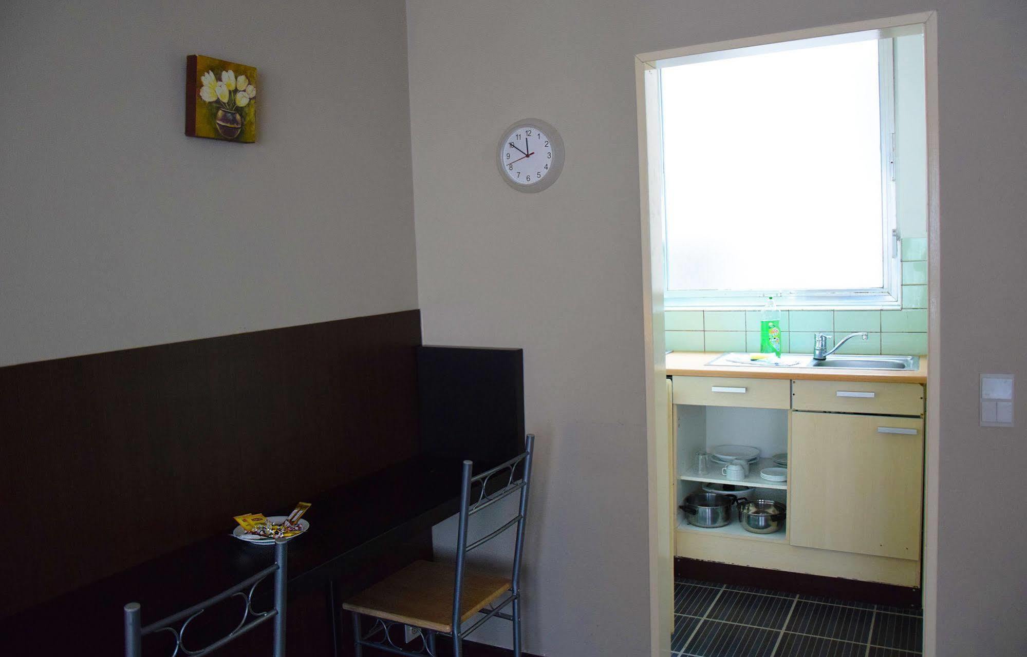 Budget Flats Apartment *